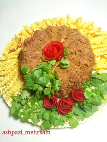 کیک مرغ و سبزیجات