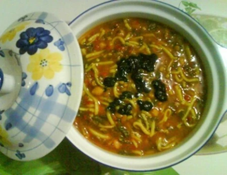 آش رشته گوجه فرنگی