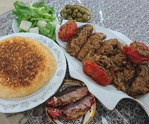 عکس بادمجان شکم پر گیلانی 