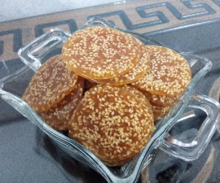 سوهان عسلی کنجدی