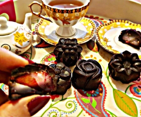 شکلات قالبی با مغز ژله