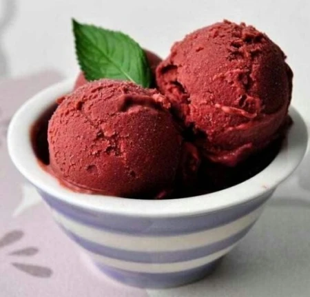 بستنی گیلاس