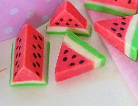 شکلات هندوانه ای