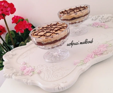 پودینگ شکلاتی و بیسکوییت