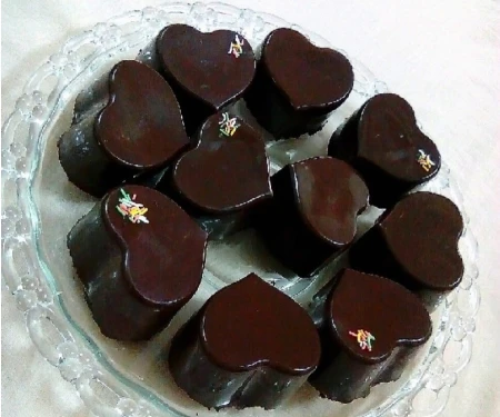 کیک شکلاتی مغزدار