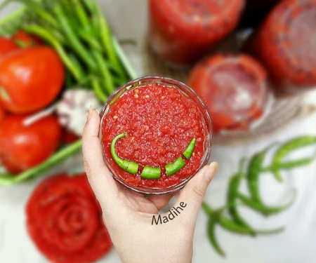 کنسرو گوجه فرنگی