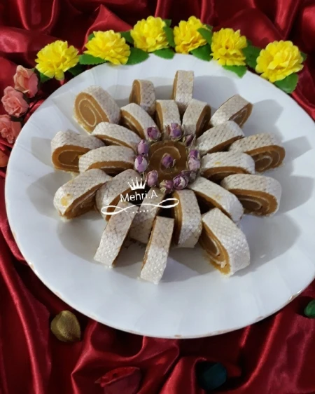 رولت حلوا با نان میکادو