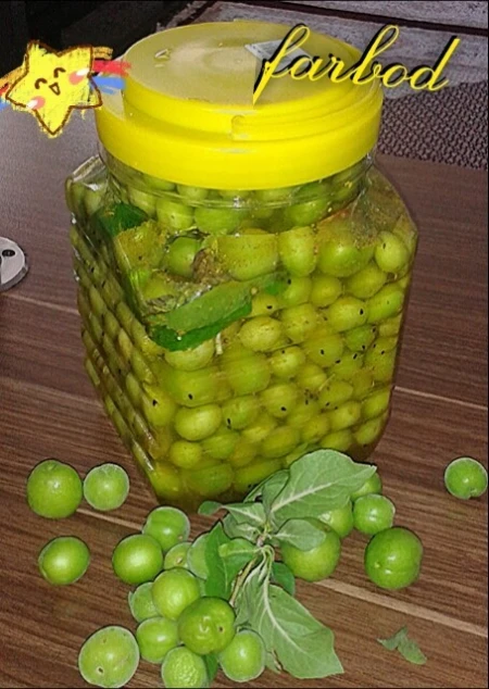 ترشی گوجه سبز