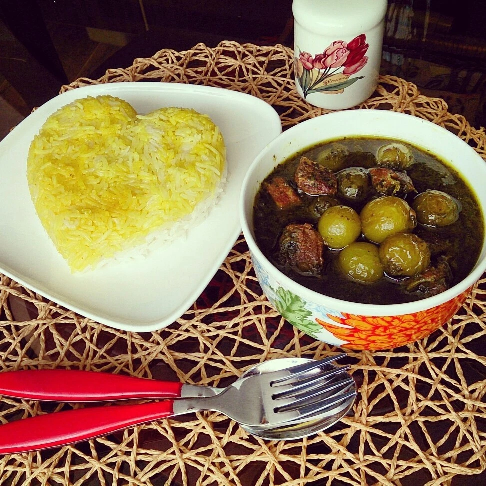 عکس خورش گوجه سبز