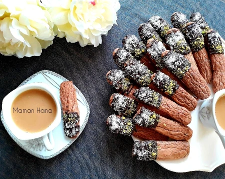 قرابیه نارگیلی شکلاتی
