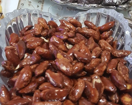 بادام کاراملی