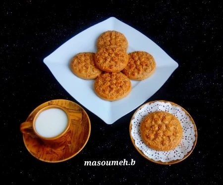 کلوچه ارده و خرما