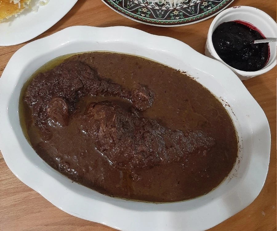 عکس خورشت فسنجان و رب شاتوت