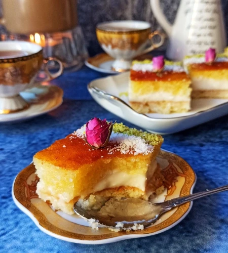کیک بسبوسه کرمدار