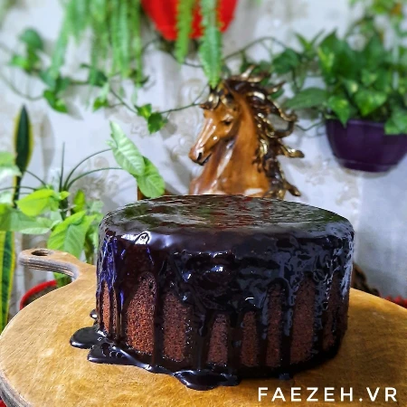 کیک شکلاتی دو تخم مرغی