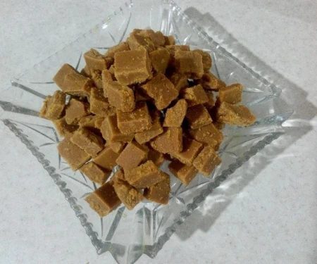 آب نبات شیری