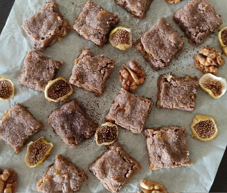 کریسپی گردو و انجیر