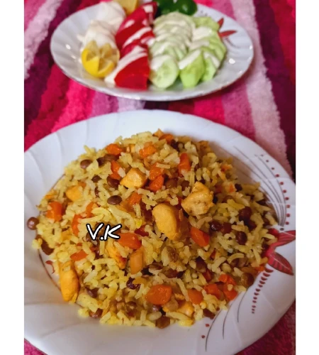 عدس پلو با مرغ و هویج