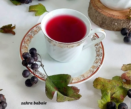 چای ولیک (زالزالک وحشی)