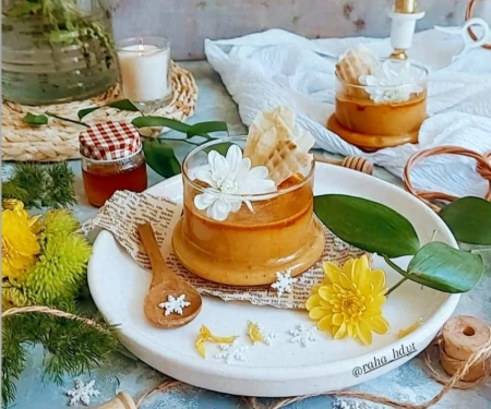 دسر عسل (کرمی)