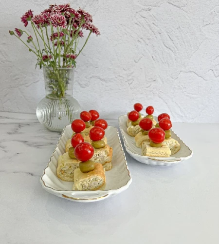 فینگر فود مرغ و بادام درختی