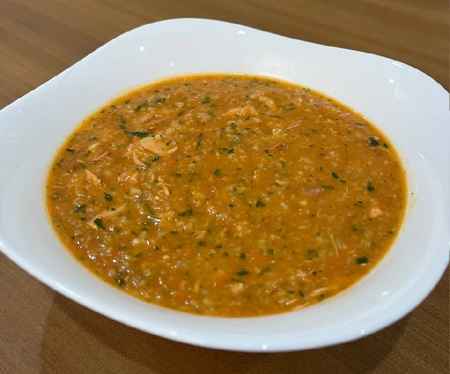 عکس سوپ بلغور جو با مرغ و هویج
