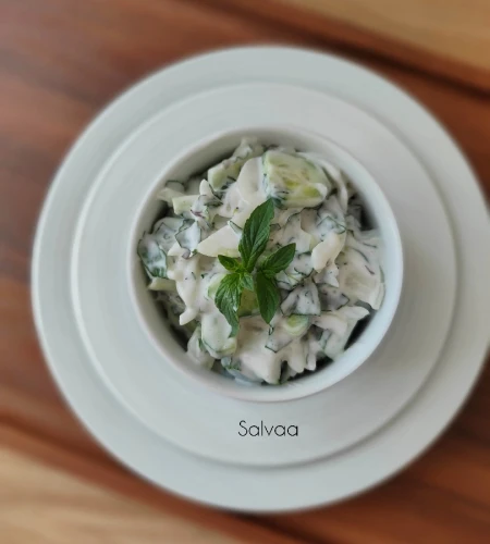 سالاد خیار ونعناع