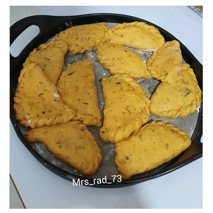 عکس خمیر پیراشکی آسان