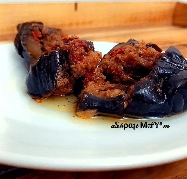 عکس مکدوس (ترشی بادمجون شکم پر عربی)