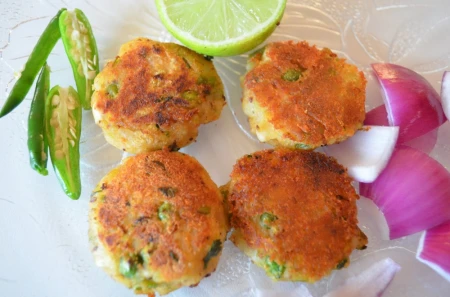 کتلت سیب زمینی با سبزیجات