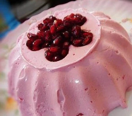 کرم بستنی انار