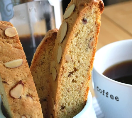 کلوچه مغزدار