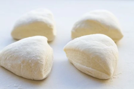 خمیر پیتزا به سبک ترکی