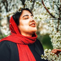 زیبا
