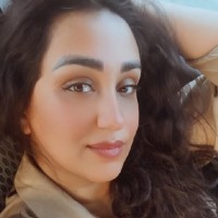 الی